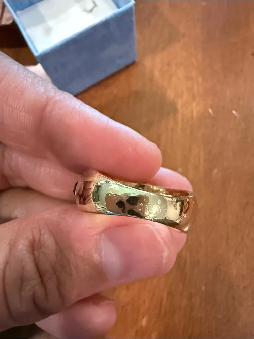 Vintage Gold-Tone Ring with Royal Blue Gemstone Accents Size 7.5